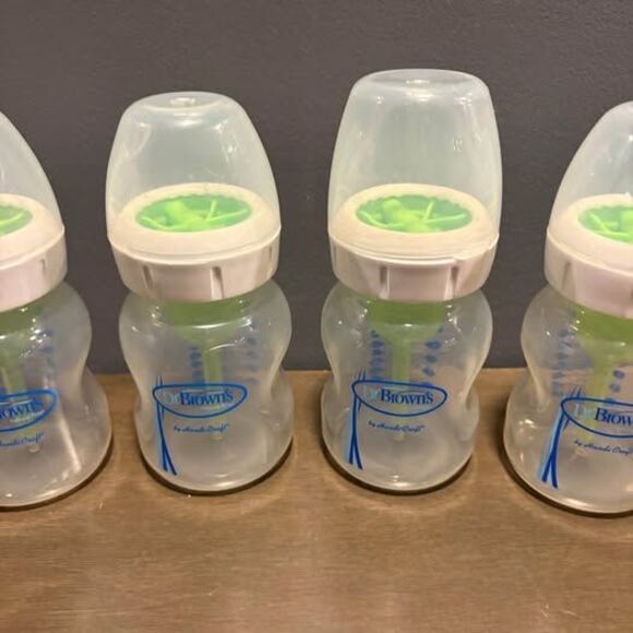 Dr. Brown's 5oz Anti Colic Wide Neck Baby Bottles - Picture 4 of 9